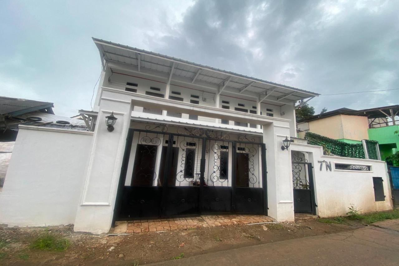 Express O 92147 Nia Residence Depok Ngoại thất bức ảnh